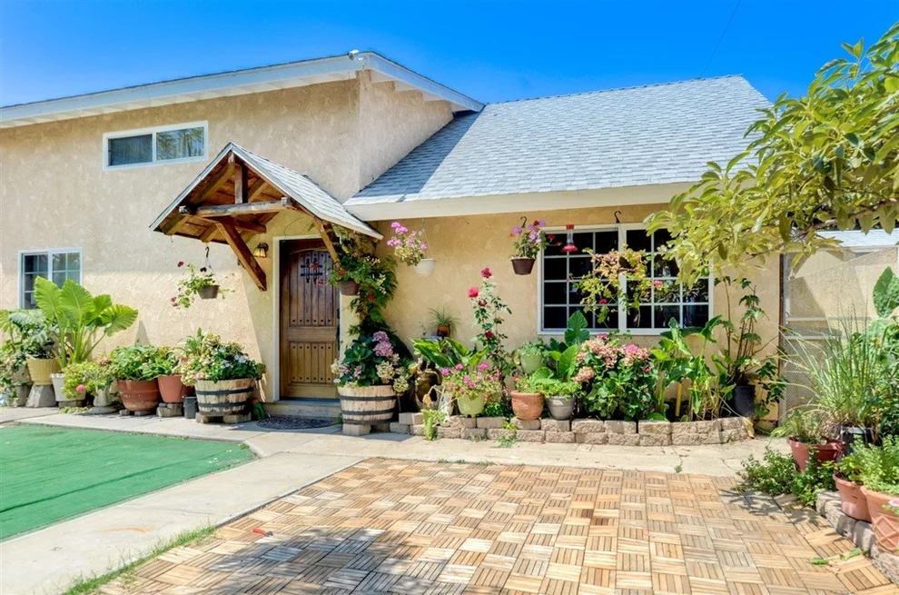 Unit for sale at 4038 Boundary, San Diego, CA 92104
