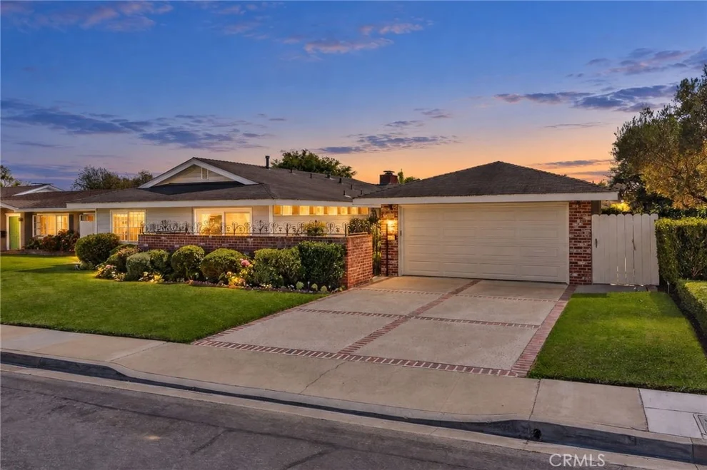 Unit for sale at 1407 Santanella, Corona Del Mar, CA 92625