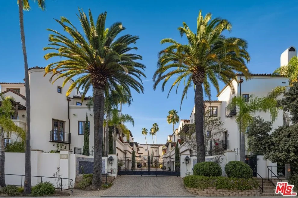 Unit for sale at 11937 W Sunset Boulevard, Los Angeles, CA 90049