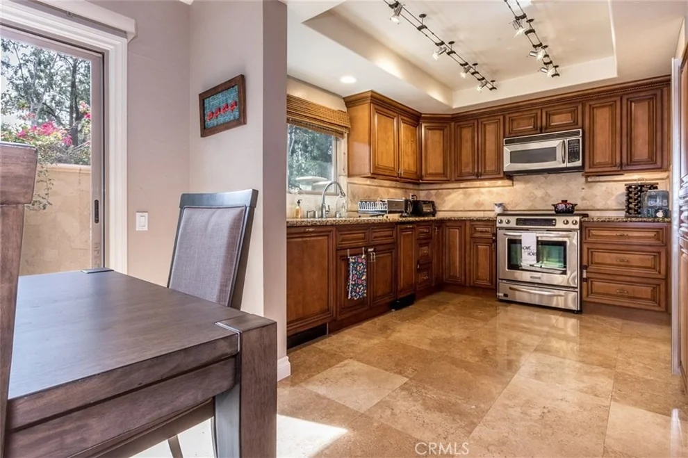 Unit for sale at 26706 Dulcinea, Mission Viejo, CA 92691