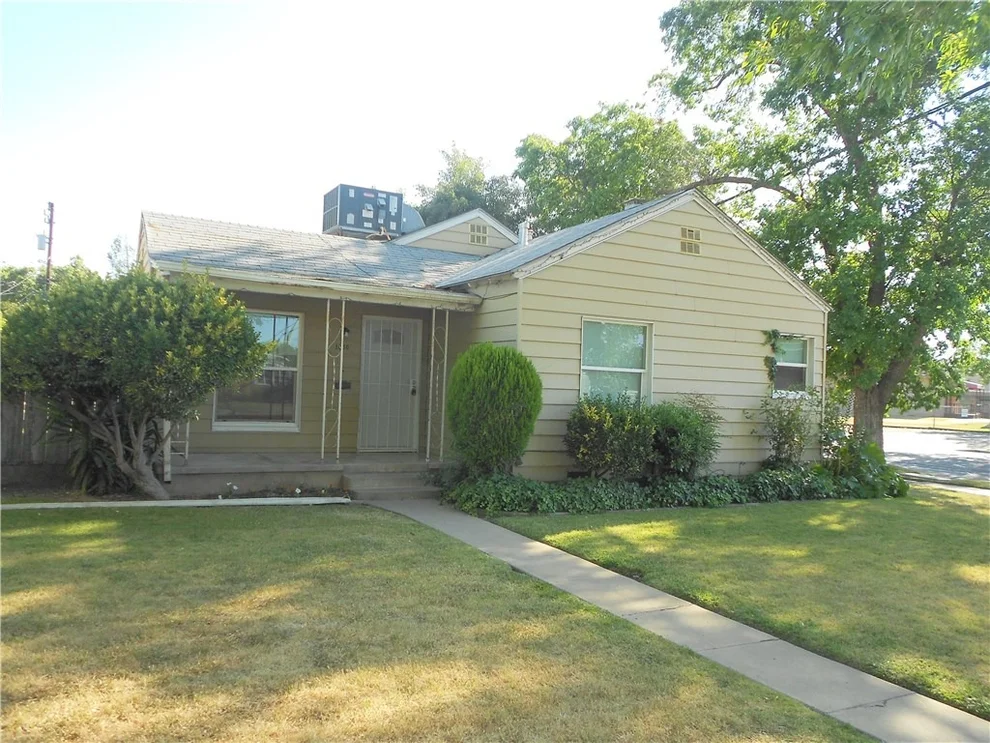 Unit for sale at 1060 W 22nd Street, Merced, CA 95340