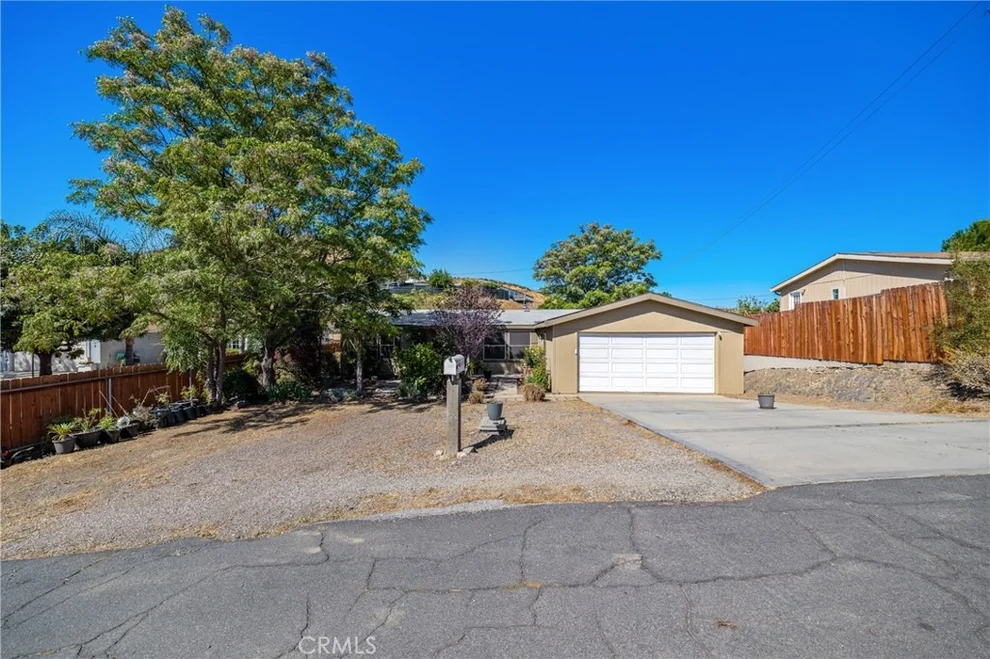 Unit for sale at 28025 Dakota, Menifee, CA 92587