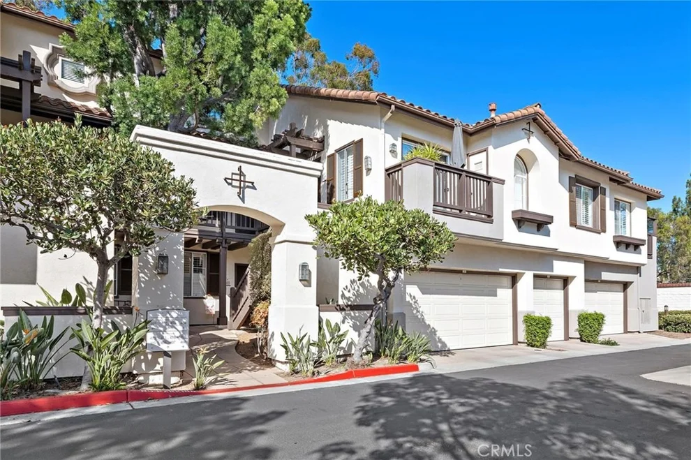 Unit for sale at 2960 Champion Way, Tustin, CA 92782