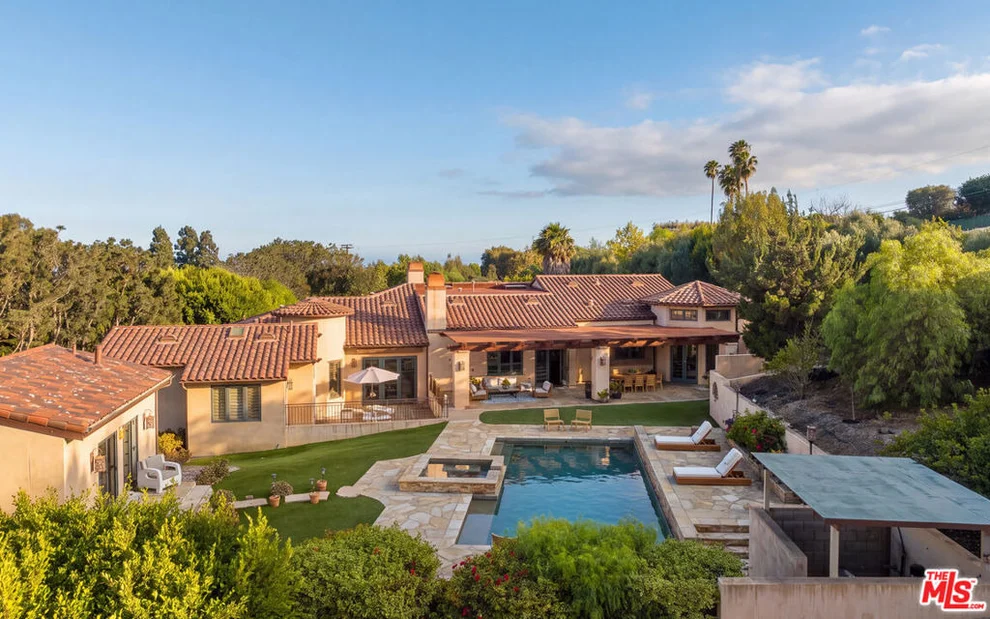 Unit for sale at 29089 Grayfox Street, Malibu, CA 90265