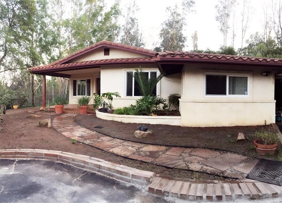 Unit for sale at 11219 Posthill Rd., Lakeside, CA 92040