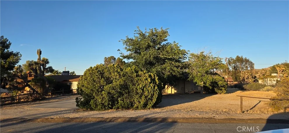 Unit for sale at 7801 Condalia, Yucca Valley, CA 92284