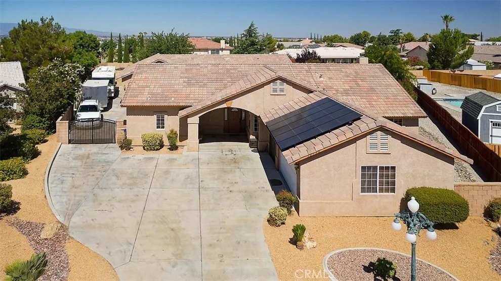 Unit for sale at 12776 Skyline Ranch, Apple Valley, CA 92308