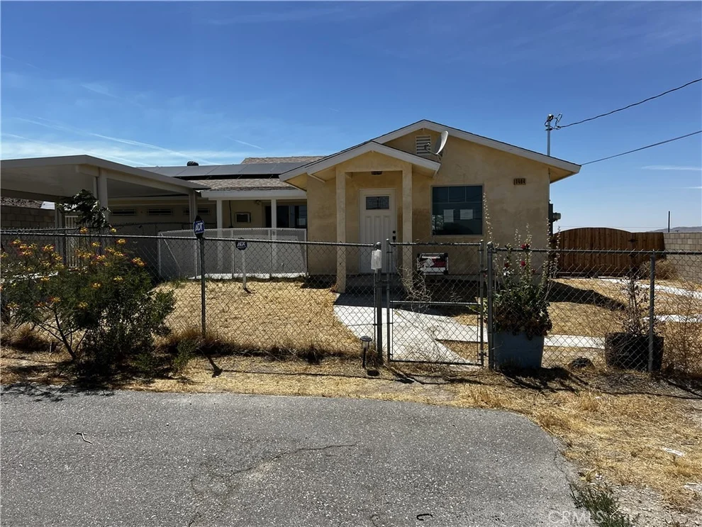 Unit for sale at 9404 Mesa, Lucerne Valley, CA 92356