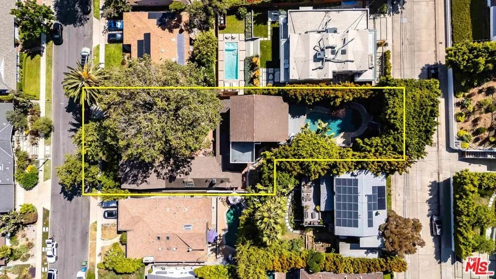 Unit for sale at 3245 Provon Lane, Los Angeles, CA 90034