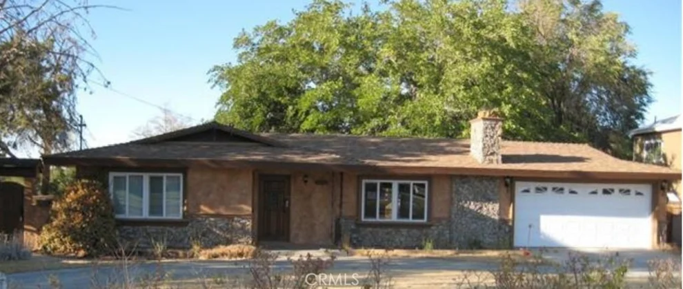 Unit for sale at 5321 Columbia, Lancaster, CA 93536