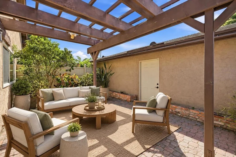 Unit for sale at 554 Fruit Tree Way, Oceanside, CA 92058