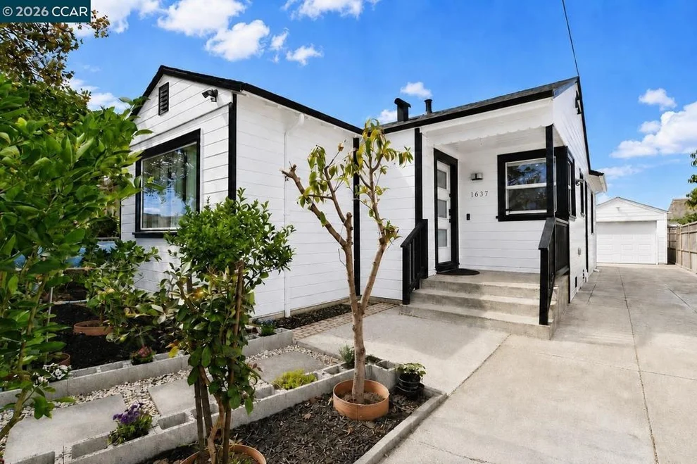 Unit for sale at 1637 100th Ave, Oakland, CA 94603