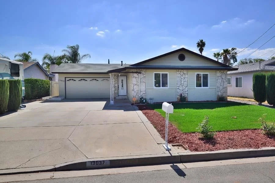 Unit for sale at 13037 S Mountain Dr., Lakeside, CA 92040