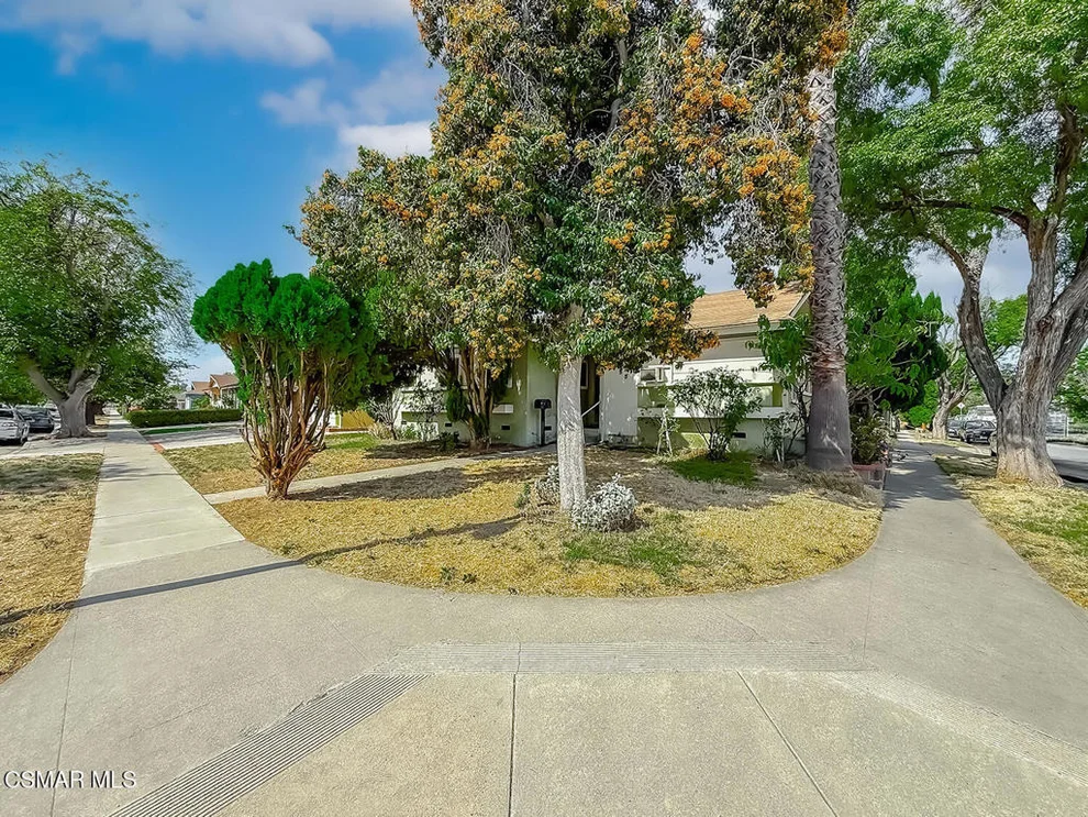 Unit for sale at 7455 Donna Avenue, Reseda, CA 91335