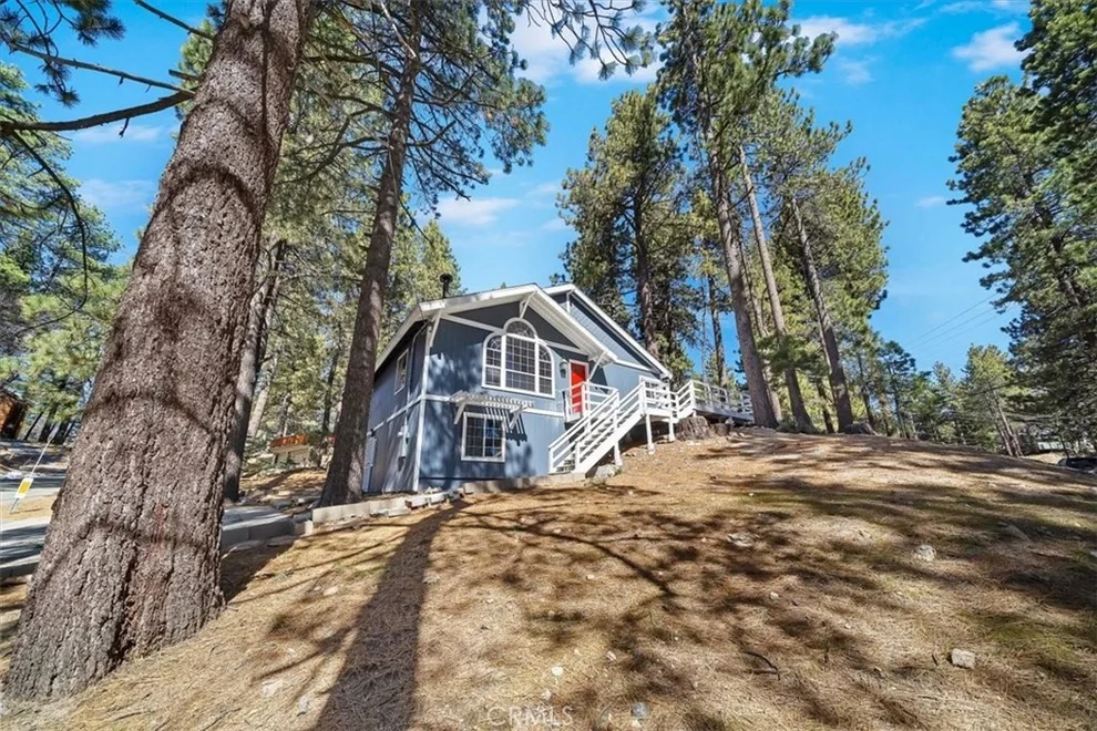 Unit for sale at 33338 Wild Rose, Green Valley Lake, CA 92341