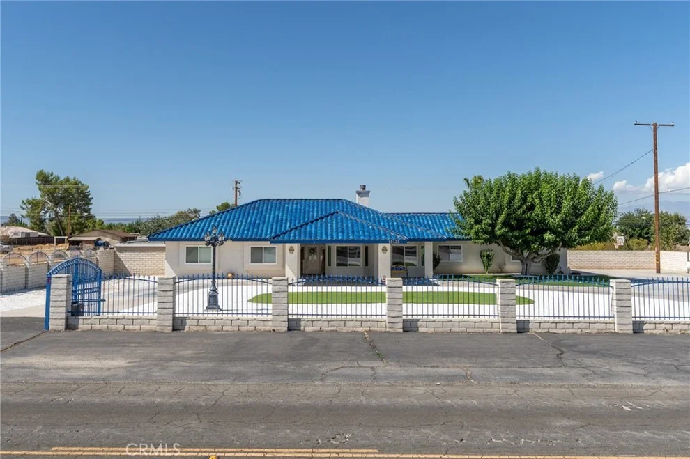 Unit for sale at 19475 US Highway 18, Apple Valley, CA 92307