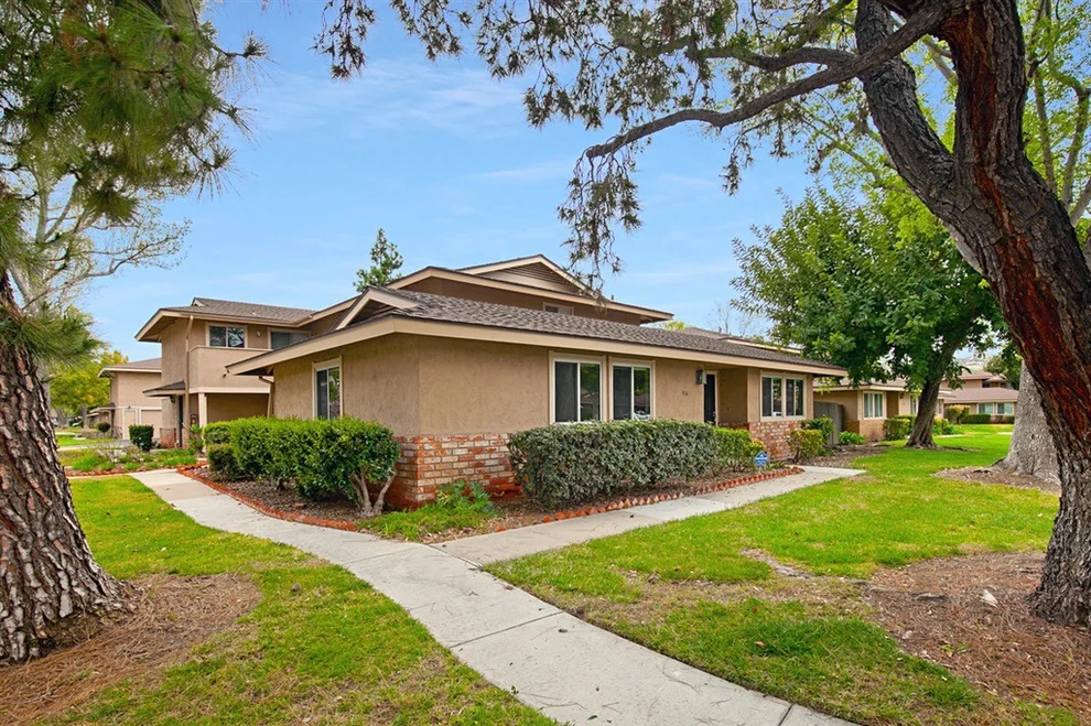 Unit for sale at 916 Amistad Ct, El Cajon, CA 92019
