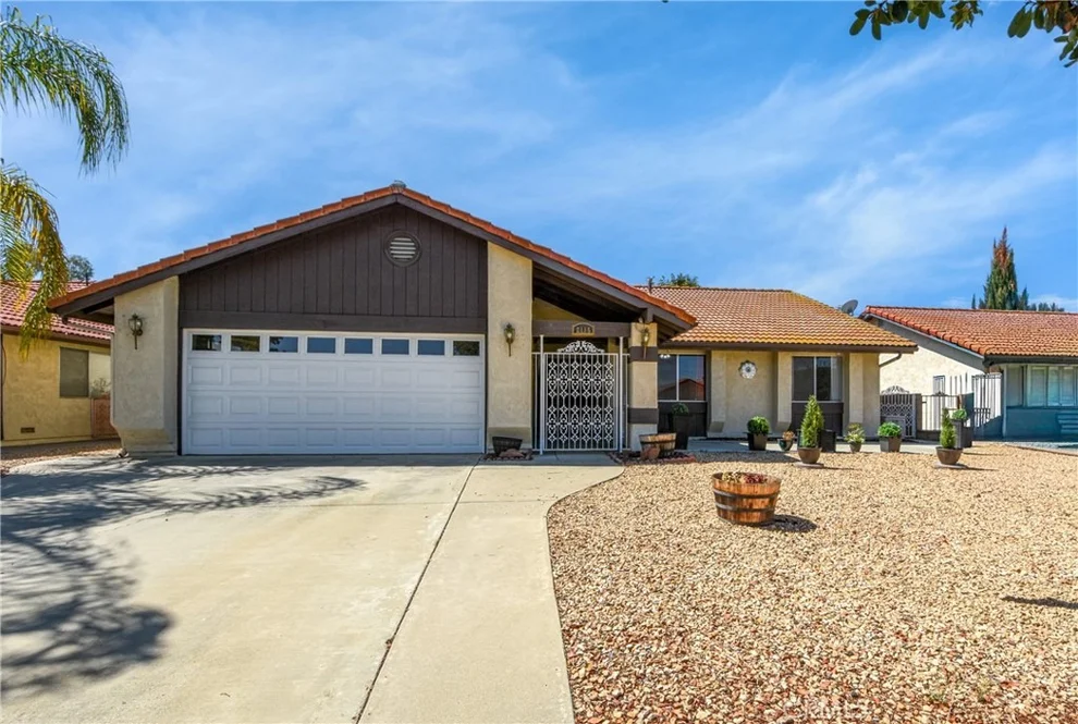 Unit for sale at 2115 Flame Tree, Hemet, CA 92545
