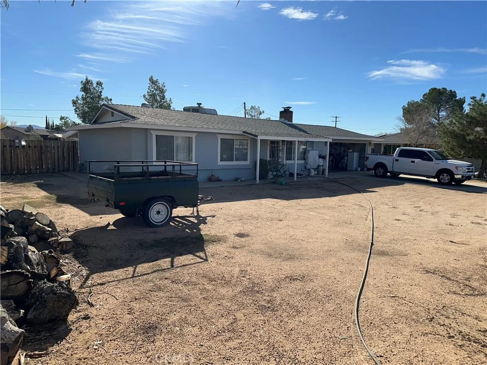 Unit for sale at 21413 Ottawa, Apple Valley, CA 92308