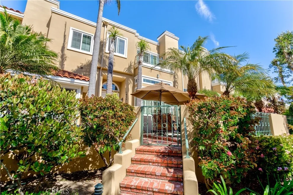 Unit for sale at 19331 Brooktrail Lane, Huntington Beach, CA 92648
