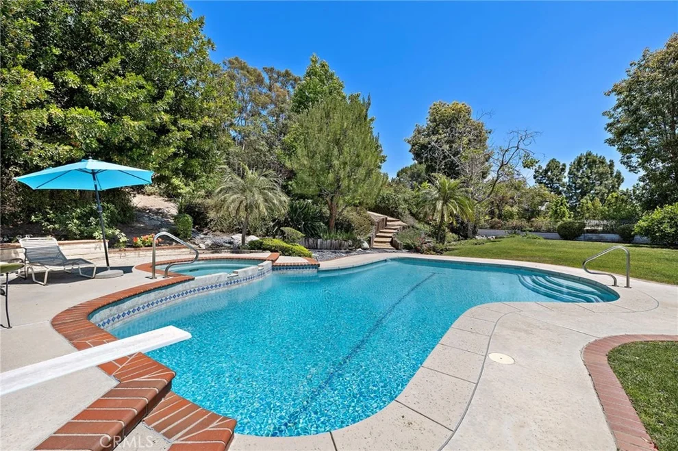 Unit for sale at 26062 Flintlock, Laguna Hills, CA 92653