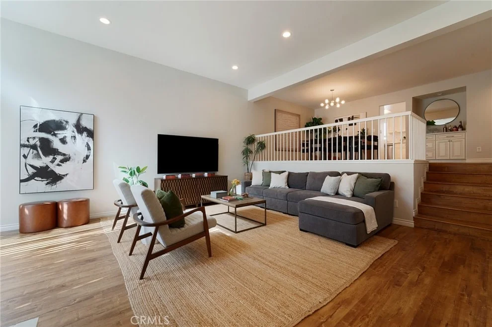 Unit for sale at 13925 Riverside Drive, Sherman Oaks, CA 91423