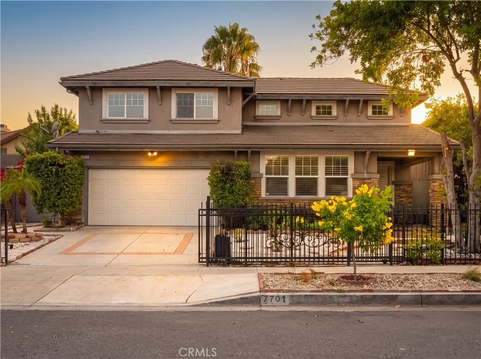 Unit for sale at 7701 Jordan, Canoga Park, CA 91304