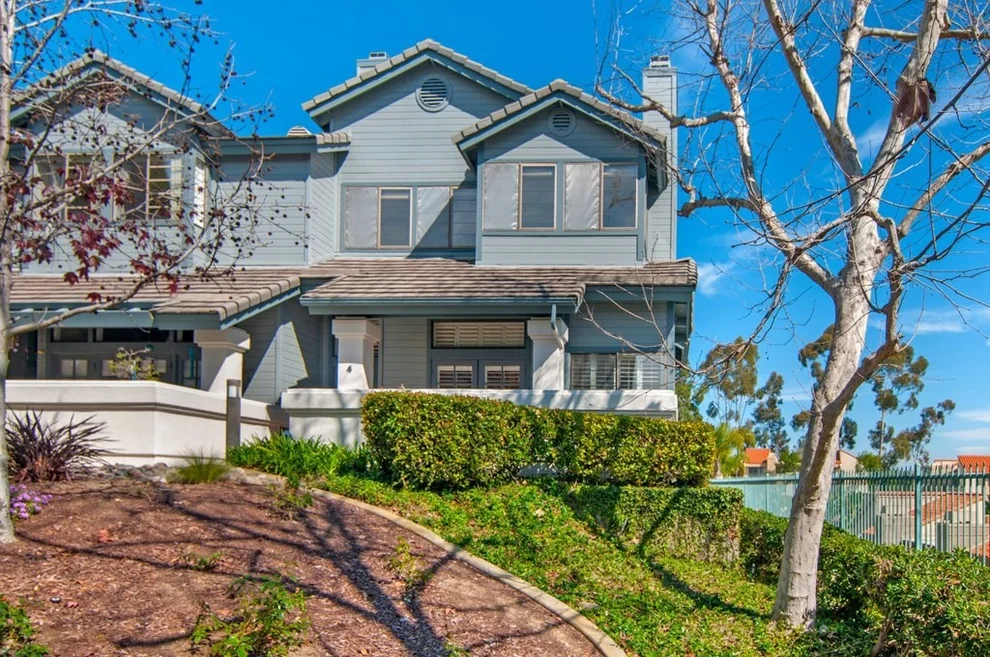 Unit for sale at 8277 Avenida Navidad, San Diego, CA 92122