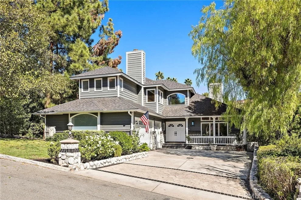 Unit for sale at 32016 Via Coyote, Coto de Caza, CA 92679