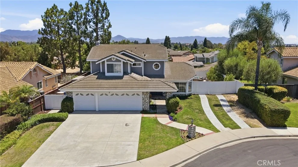 Unit for sale at 696 Corte Vina, Camarillo, CA 93010
