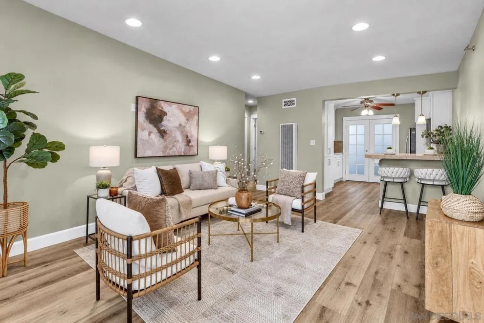 Unit for sale at 4680 Edgeware, San Diego, CA 92116