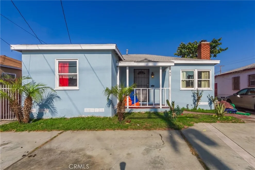 Unit for sale at 909 E Elm Street, Compton, CA 90221