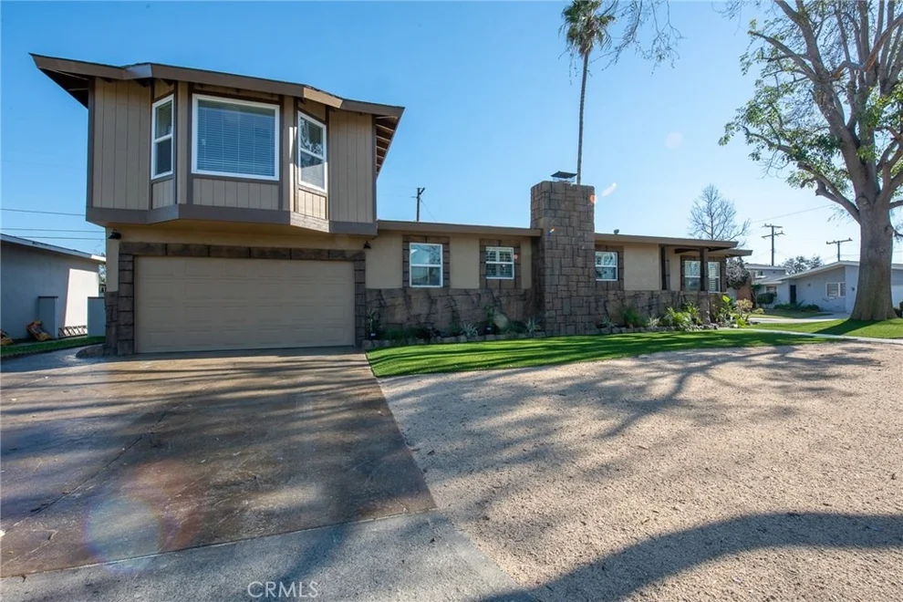 Unit for sale at 2162 Rural Lane, Costa Mesa, CA 92627