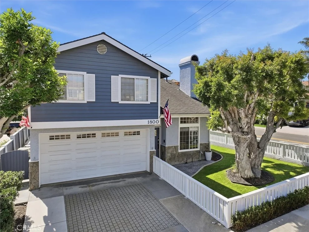Unit for sale at 1800 Clark Lane, Redondo Beach, CA 90278
