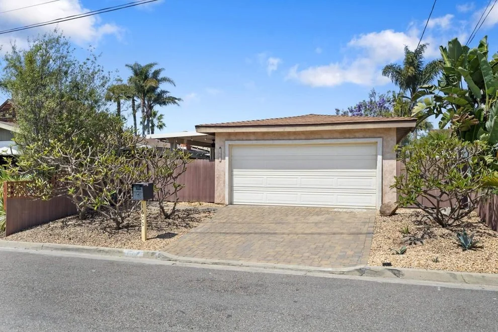 Unit for sale at 1602 Grandview St, Oceanside, CA 92054