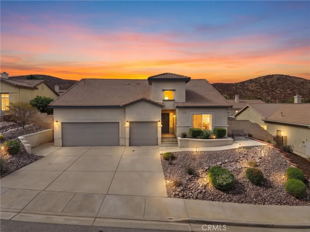 Unit for sale at 27699 Sagebrush Rd, Menifee, CA 92585