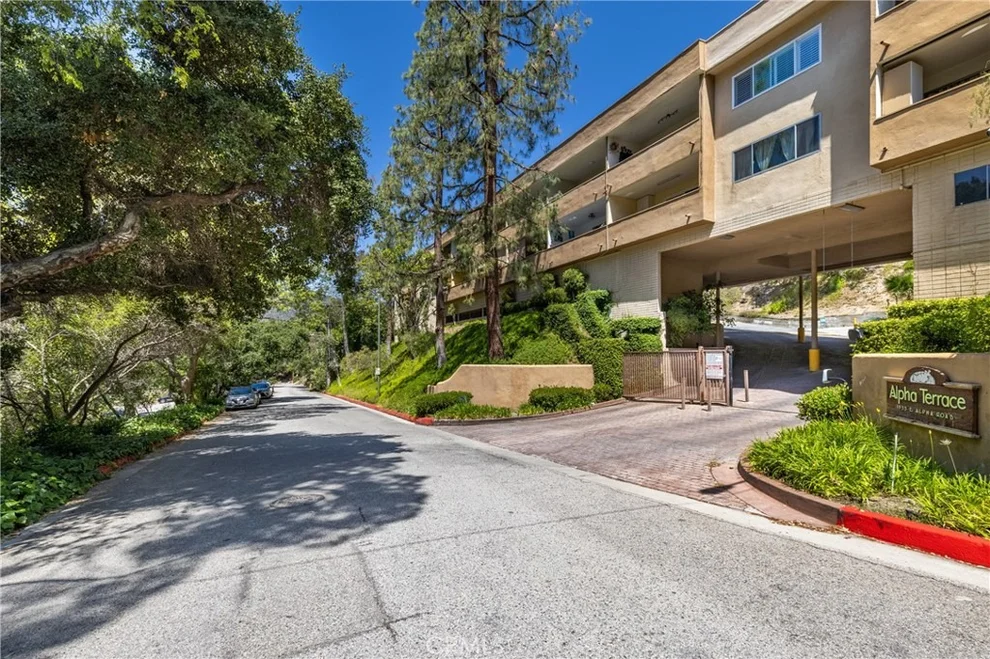 Unit for sale at 1935 Alpha Road, Glendale, CA 91208