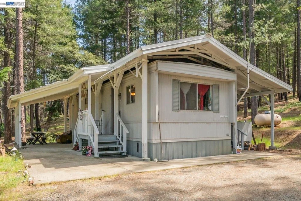 Unit for sale at 710 Dutch Creek Rd, Junction City, CA 96048