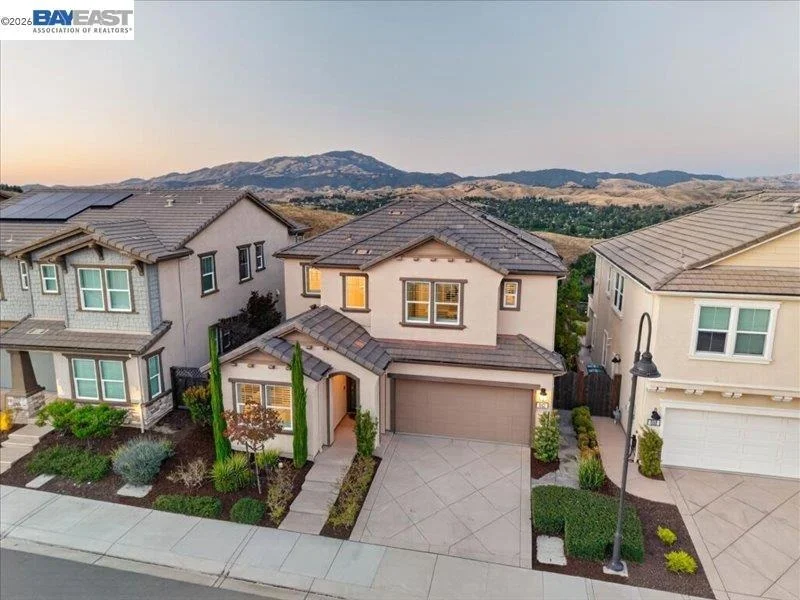 Unit for sale at 882 Via Palermo, San Ramon, CA 94583