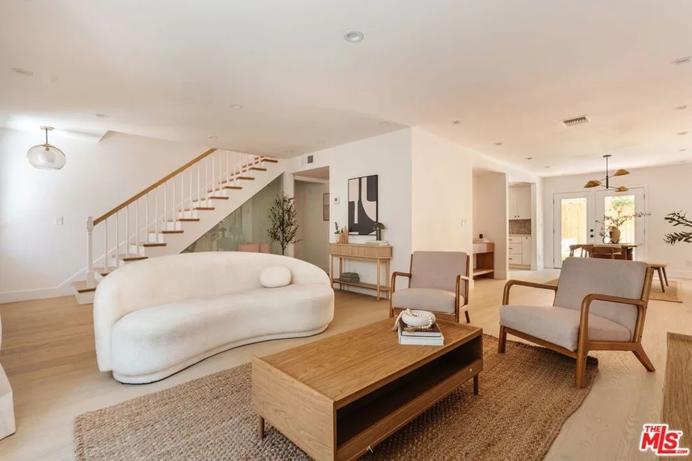 Unit for sale at 1337 Centinela Avenue, Santa Monica, CA 90404