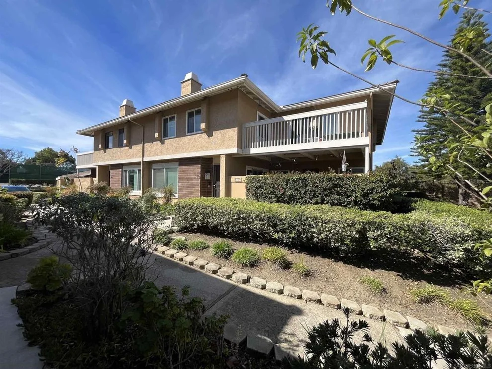 Unit for sale at 17494 Ashburton Rd, San Diego, CA 92128