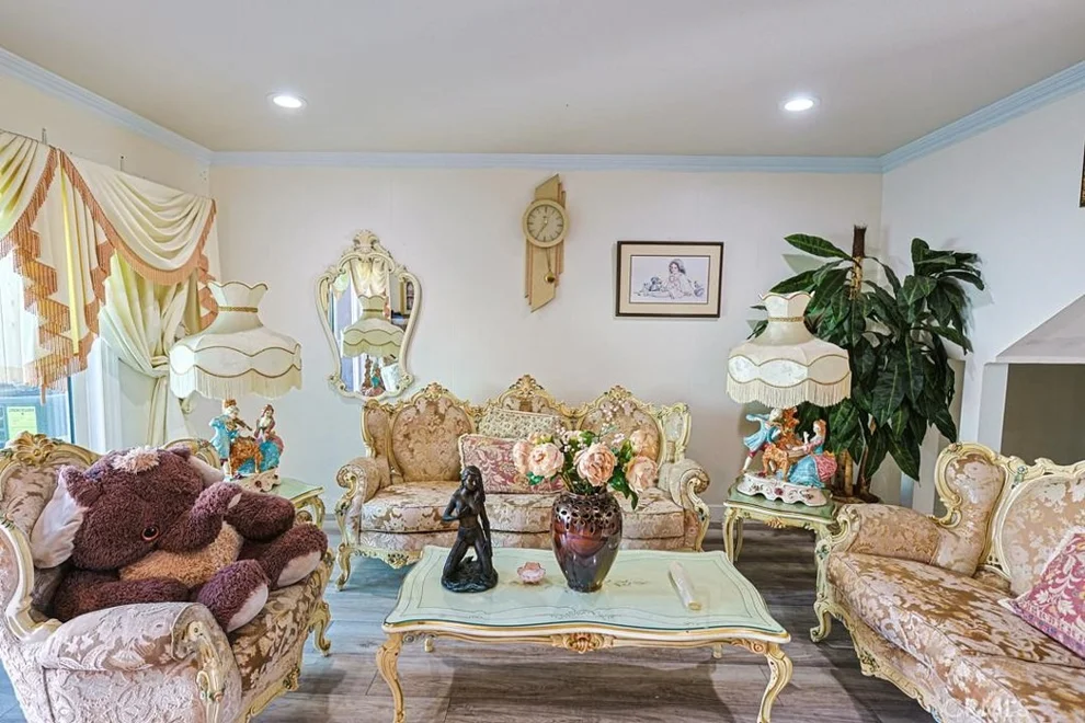 11077 Robinson Drive