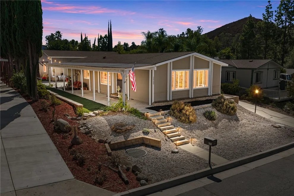 Unit for sale at 34248 Tractor, Wildomar, CA 92595