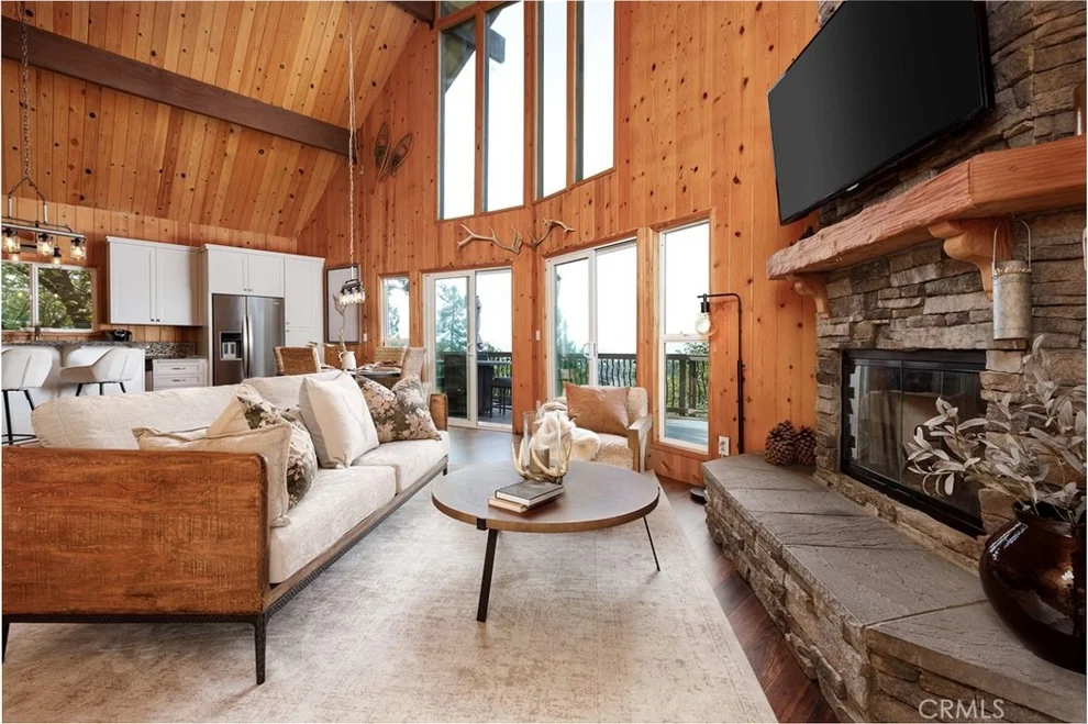 Unit for sale at 28975 Lassen, Lake Arrowhead, CA 92352
