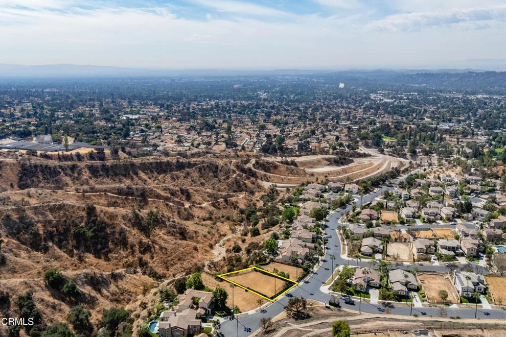 Unit for sale at 3748 Sunset Ridge Road, Altadena, CA 91001