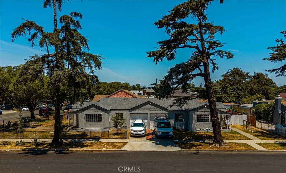 Unit for sale at 821 S Orange, Santa Ana, CA 92701