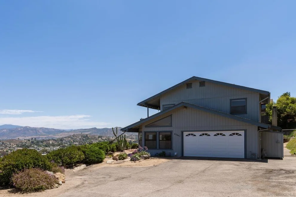 Unit for sale at 8764 1/4 Golden Ridge, Lakeside, CA 92040