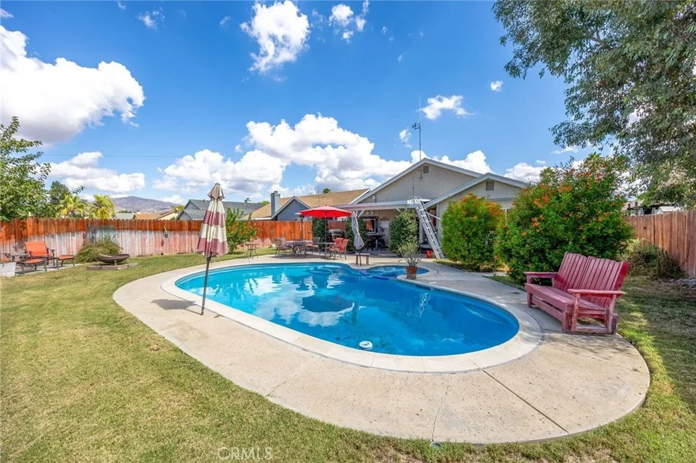 Unit for sale at 165 Mosport Street, Hemet, CA 92544
