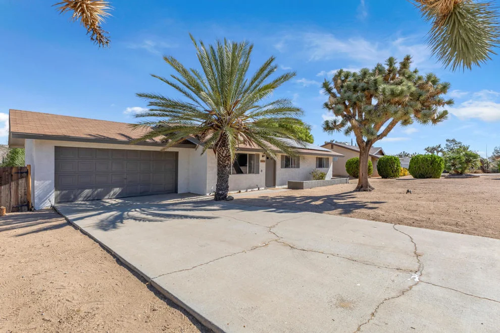 Unit for sale at 56616 Mountain View Trail, Yucca Valley, CA 92284
