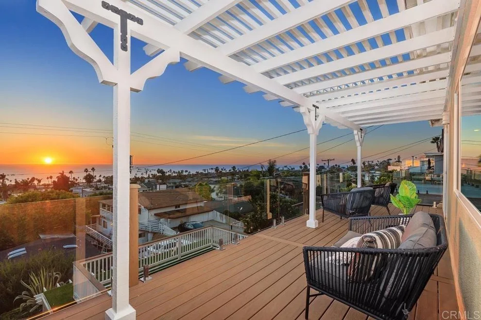 Unit for sale at 2248 2250 Oxford Ave, Cardiff By The Sea, CA 92007
